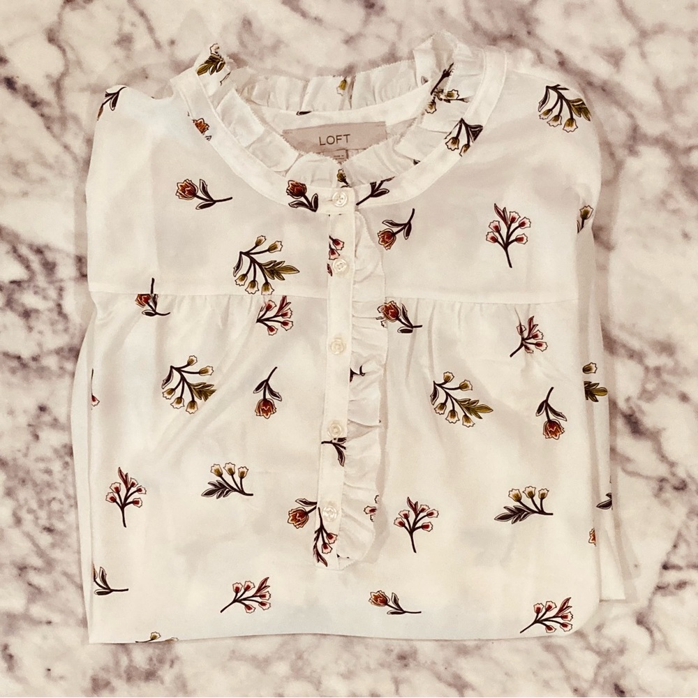 LOFT Ivory Floral Button Down Blouse Sz XL Ruffle Neck Ruffle Button Placket